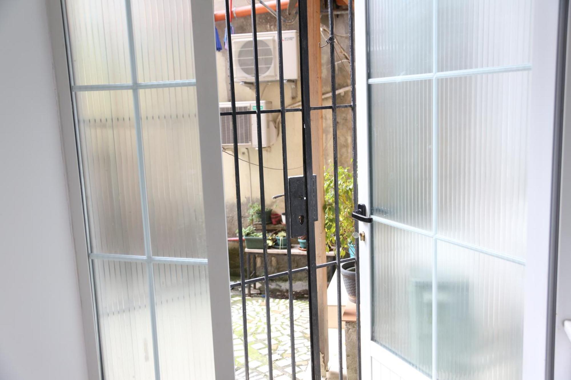Orchide Mine Peza Apartamento Tirana